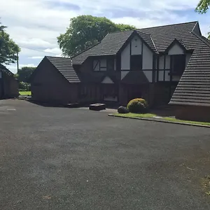 https://tudor-lodge-guest-accommodation.hotel-killarney.com