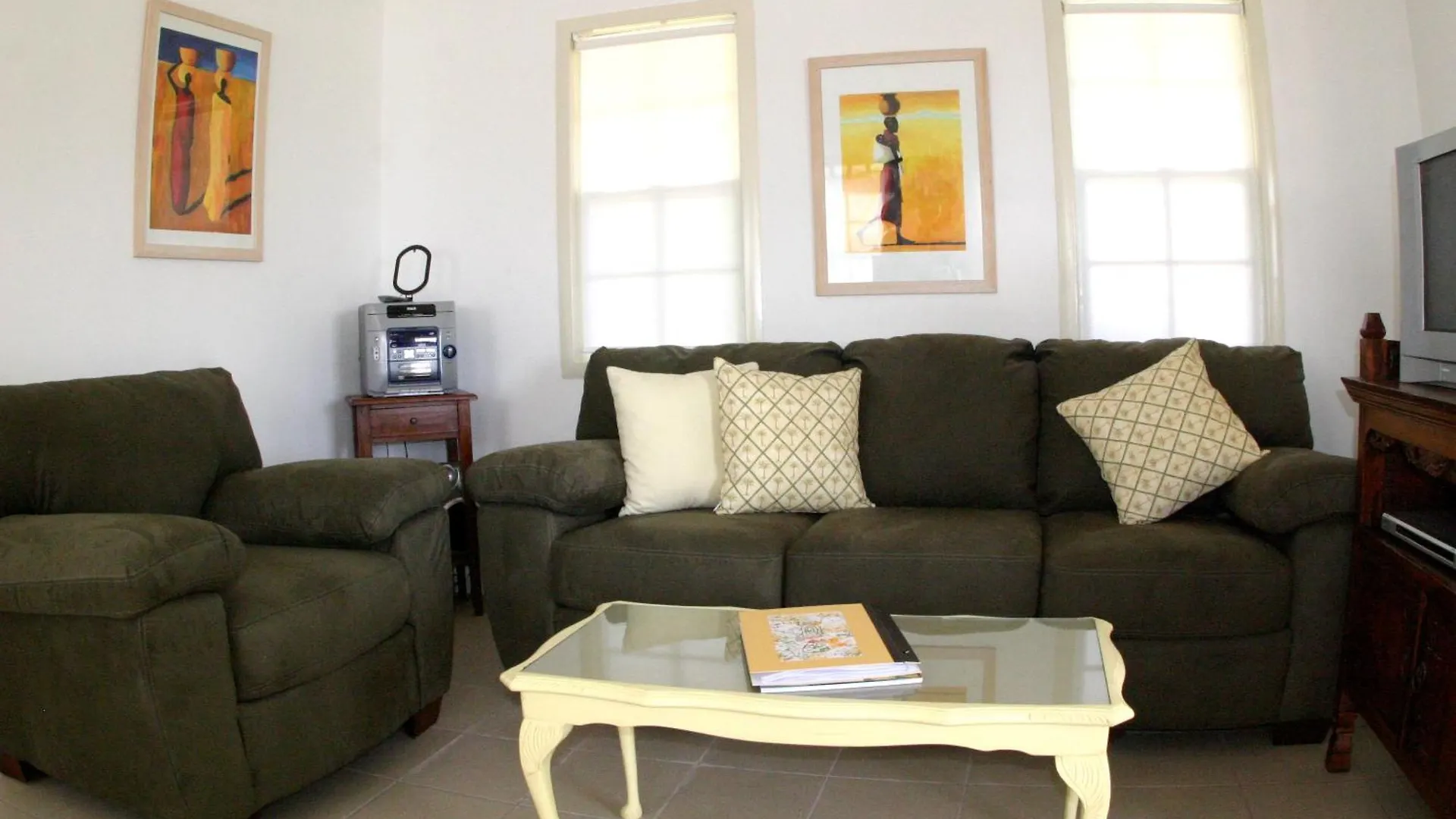 *** ホリデーパーク Yepton Estate Cottages Five Islands Village アンティグア・バーブーダ