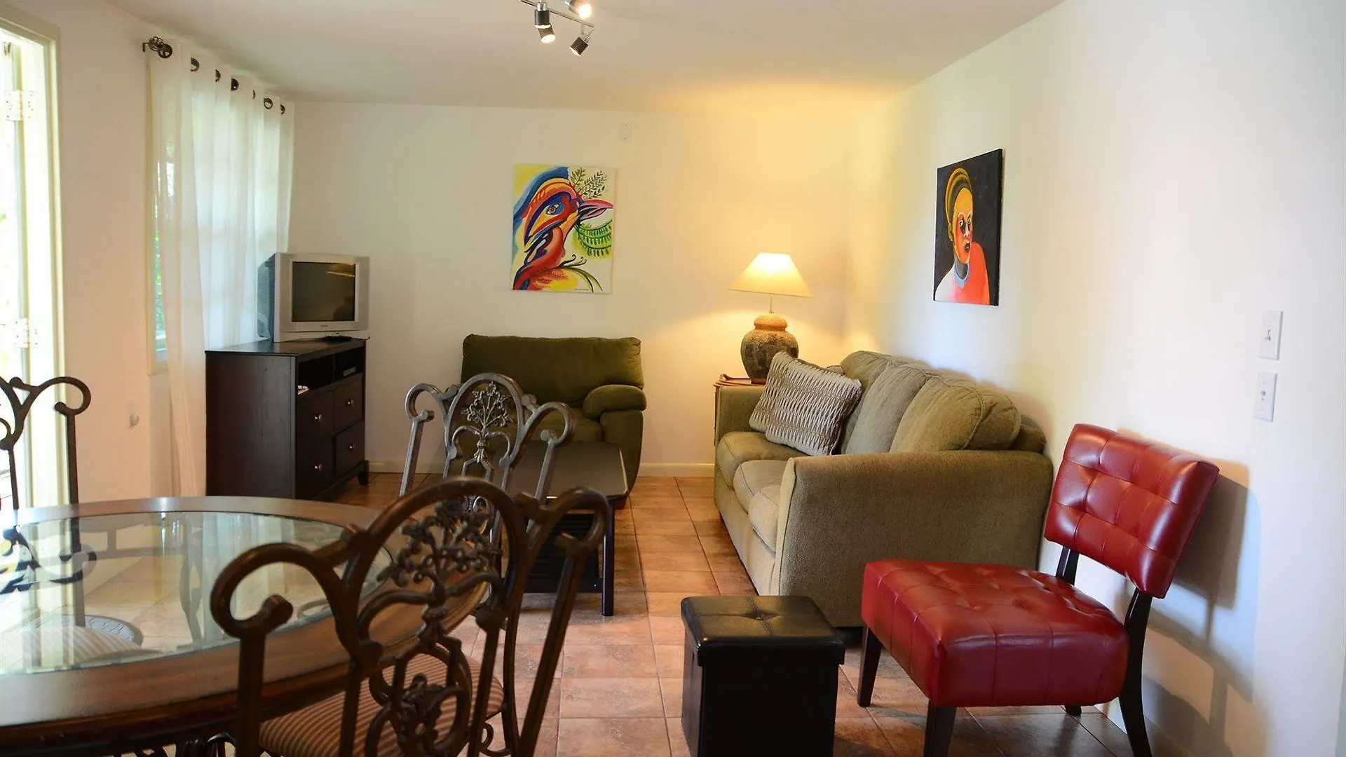 *** ホリデーパーク Yepton Estate Cottages Five Islands Village アンティグア・バーブーダ