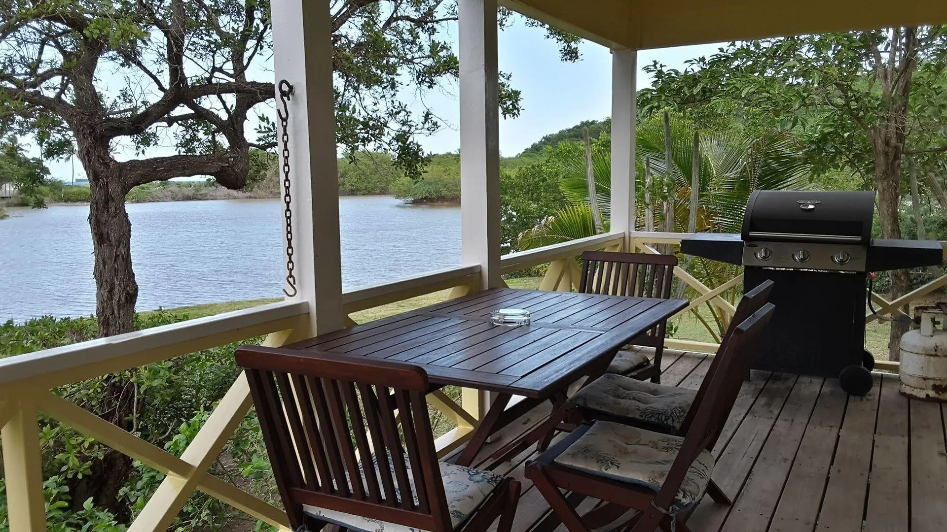Yepton Estate Cottages Five Islands Village 3*,